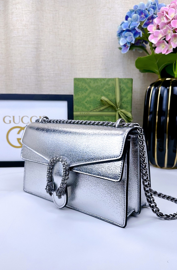 激安グッチバッグコピー側面デザイン